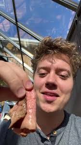 Tammi Morrison's Instagram, Twitter & Facebook