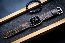 However, before adding a new band its important to make sure that the band corresponds with the right apple watch size. Pin On Dresses