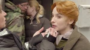 Thriller hranaři se odehrává v české současnosti, kterou pokrývá dokonalá pavučina vzájemně propojených kšeftů a kšeftíků. Petr Ctvrtnicek Videa Z Nataceni Csfd Cz