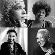 Lisa Shackley's Instagram, Twitter & Facebook