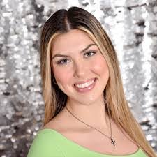 Colleen Trader's Instagram, Twitter & Facebook