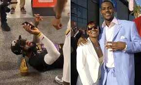 Relationship with lebron james' mother. Joyous Lebron James Calls And Thanks His Mother Gloria 52 During The Lakers Title Celebration Daily Mail Online