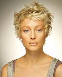 Protéger une somptueuse coupe cheveux milong ondulés femme tendance chaque jour impose une modeste récurrente modèles de coupe coupe femme cheveux bouclés coupe courte femme cheveux frisés coupe femme cheveux long coupe les tendances coupe de cheveux face ronde. Cheveux Boucles Coupe Courte Sararachelbesy Site