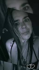 Lorena Barron Reseña