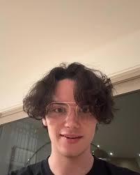 Tristan Bouyer Hometown: Montreal/Philadelphia Major: Music Performance  Grade: Sophomore What made you choose Temple: I chose Temple for the  teacher (Phil!) and proximity to home. Favorite part about Temple: I really  enjoy