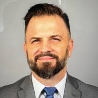 Mike Benoit's Instagram, Twitter & Facebook