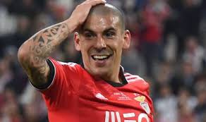 Victorio maximiliano pereira páez uruguai nasceu a 8 jun 1984 em montevideo, uruguai 36 anos 173 cm 73 kg defesa no fc porto pé preferencial: Liverpool Glen Johnson Roma Replacement Benfica Maxi Pereira Football Sport Express Co Uk