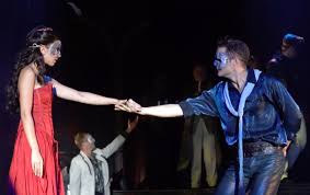 Szerencsére volt alkalmam meghallgatni egy duett a rómeó és júliában nyújtott alakítása egyszerűen elképesztő volt. Video 15 Eves A Romeo Es Julia Musical Szabadnap