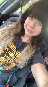 I spent $1200 for a silver ombré and got this :( I'm not happy. Anything I  can do at home to make this look silver? : r/Hair