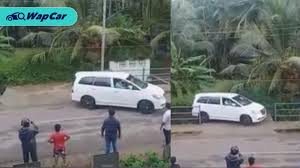 We did not find results for: Parallel Parking Sensation Claims He Doesn T Even Own The Toyota Innova Wapcar