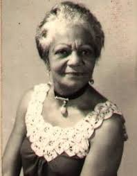 HISTORIA PERSONAJES AFROCOLOMBIANOS: TERESA MARTÍNEZ DE VARELA: (1913-1998)  la intelectual del siglo XX en el Chocó en el campo de las artes literarias