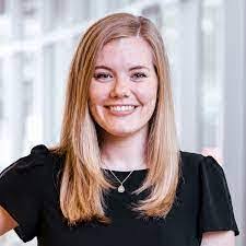 Leslie Hellman's Instagram, Twitter & Facebook