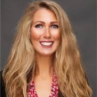 Jen Lund's Instagram, Twitter & Facebook