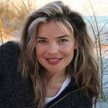 Sara Sabin's Instagram, Twitter & Facebook