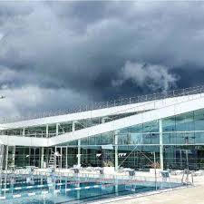 La Piscine Aquavita A Angers Cosmopolitan Fr Piscine Jeux Aquatiques Saint Aubin
