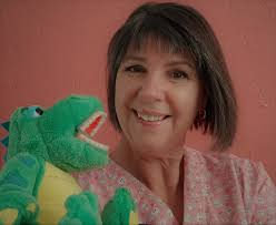 This watermelon train cake is so fun! 🍉  https://davies6.wordpress.com/2013/03/24/choo-choo/