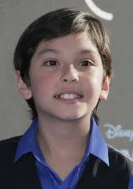 Fan Casting Noah Johnston as Dennis in The Adventures of Hotel Transylvania 