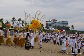 The yearly chinese holiday is celebrated globally the chinese new year has been associated with the chinese zodiac since the spring autumn period (771 to 476 bc). Indonesian Holidays For 2018 Indonesian Language Blog