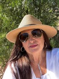 Hello everyone my name is princess 👸