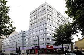 The fastest journey normally takes 47 min. Premier Inn London Euston London Conveniently Located To Explore Central London The Premier Inn London Euston Is Premier Inn London Premier Inn London Hotels