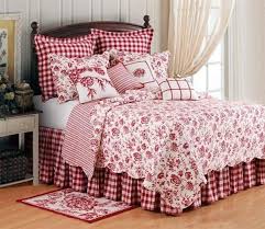 Then 2 hst in the first border. I Want This Devon Cranberry Quilt Devon Cranberry Quilt By Williamsburg C Red Toile Quilts Draperies Comforter Sets Bedspreads French Country Bedding Country Bedding Country Bedding Sets