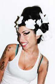 Pin By Nina On Everything Music Winehouse Amy Winehouse Terry Richardson