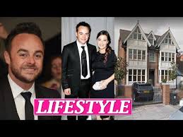He is best known for working alongside declan donnelly as part of the presenting duo ant & dec.mcpartlin came to prominence, alongside donnelly, in the children's drama series byker grove, with both of the boys establishing successful careers as television presenters. Video Ant Mcpartlin