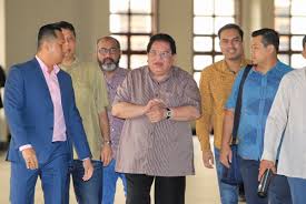 A diving buddy tried to revive him but was unsuccessful. Tengku Adnan Trial No Record Of Rm2m Donation In Umno Official Receipt Book Macc Officer Edgeprop My