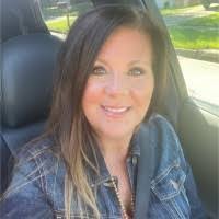 Stephanie Oney's Instagram, Twitter & Facebook