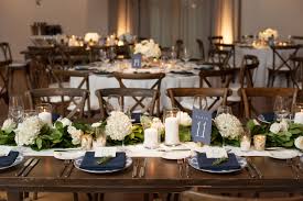 La Tavola Fine Linen Rental Hemstitch White Table Runner With Nuovo Navy Napkins Photography Natalie Probst Photography The Ivy Room Wine Dinner Fine Linen