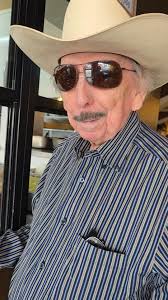 Poncho Villagómez y Sus Coyotes del Rio Bravo