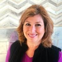 Leslie Burkhalter's Instagram, Twitter & Facebook