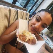 Amanda Herbert (@amandaadlene)