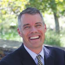 Pete Peterson Named Dean of School of Public Policy