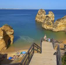 Lesen sie die aktuelle wassertemperatur für algarve auf wetter.de. Portugal Die Zehn Schonsten Strande Der Algarve Bilder Fotos Welt