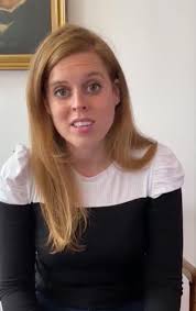 La primera aparición de Beatriz de York tras posponer su boda con Edoardo  Mapelli