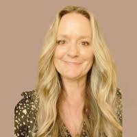 400+ "'leann." profiles