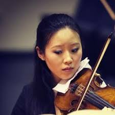 Elly Suh (@Elly_Suh)