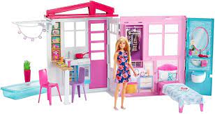 It can be tough to dream of fancy, refined home décor when you live in a cramped little apartment, or a tiny, plain home. Amazon Com Barbie Doll And Dollhouse Portable 1 Story Playset With Pool Toys Games