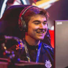 Michael Petrea's Instagram, Twitter & Facebook