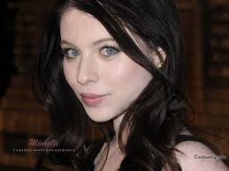 If you have brown eyes you should opt for dark brown or. Makeup For Pale Skin Black Hair Blue Eyes Saubhaya Makeup