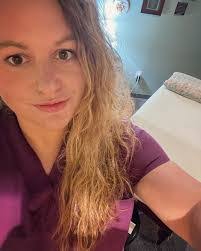 Alexis Borowski's Instagram, Twitter & Facebook