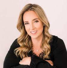 House for rent available now! 732 Burgundy Street Vacaville, CA 95687  4BD/2.5 Baths (2 car garage) 2176sqft 2634sqft lot (Extended Backyard