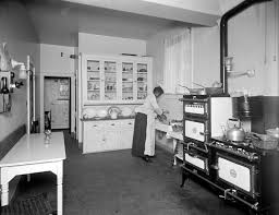 Cabinet care offers kitchen remodeling, cabinet refacing, & kitchen design services to homeowners in orange county, los angeles, riverside & anaheim. Antique Kitchens From The 1900s That Will Make You Grateful For Modern Conveniences Click Americana