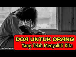 Dengan mengamalkan doa agar orang nurut omongan kita ini maka istri dan anak setelah salam bacalah doa agar orang nurut omongan kita tersebut di atas sebanyak 77 kali. Subhanallah Ini Doa Untuk Orang Yang Telah Menyakiti Kita Balas Dendam Menurut Islam Cahaya Berkah Youtube