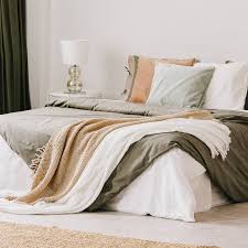 Check out our picks for the best bedroom paint colors, and choose the style right for you. The Best Color For A Relaxing Bedroom According To Feng Shui