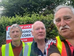 A huge thanks to these 3 fantastic gentlemen. They were out last night  putting up good luck signs for Seán and the Cork Team, having spent the  morning working