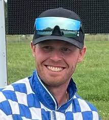 Keith Legge's Instagram, Twitter & Facebook