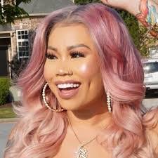 Latisha Chatman's Instagram, Twitter & Facebook