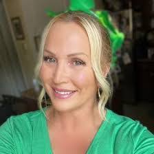 Colleen Brennan's Instagram, Twitter & Facebook